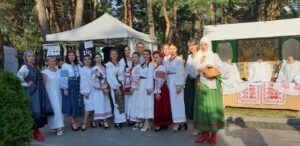 Історія Всеукраїнського центру вишивки та килимарства